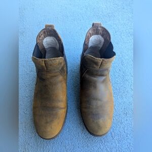 UGG Chelsea Boots, Size 9.5